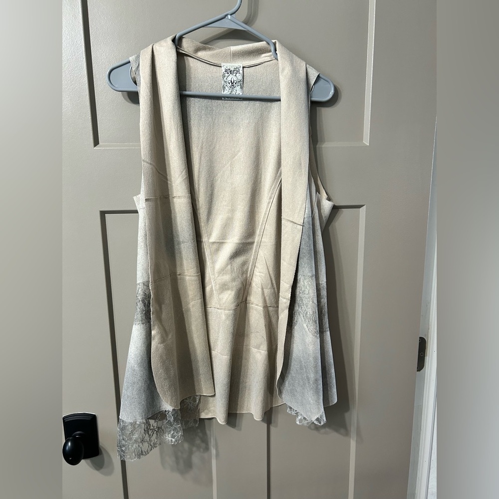 Vocal Grey & Cream lace vest cardigan open front Top